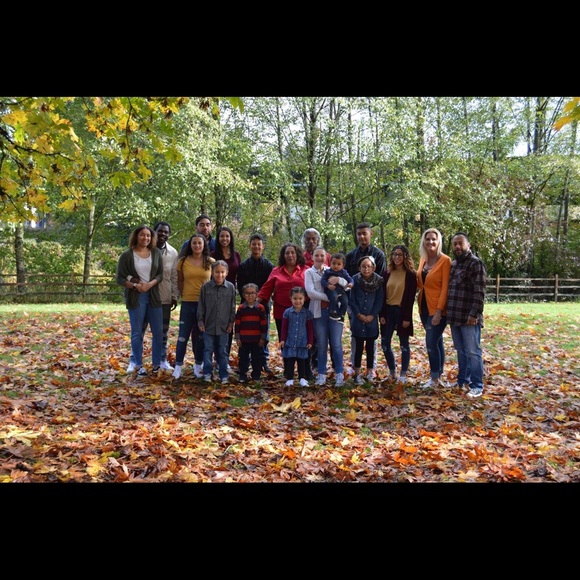 Meet your Posher, Janita - Picture 3 of 4